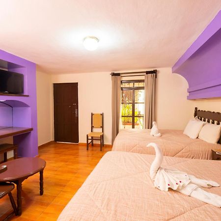 Hotel D'Monica San Cristóbal de Las Casas Exteriör bild