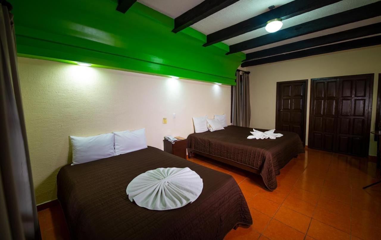 Hotel D'Monica San Cristóbal de Las Casas Exteriör bild