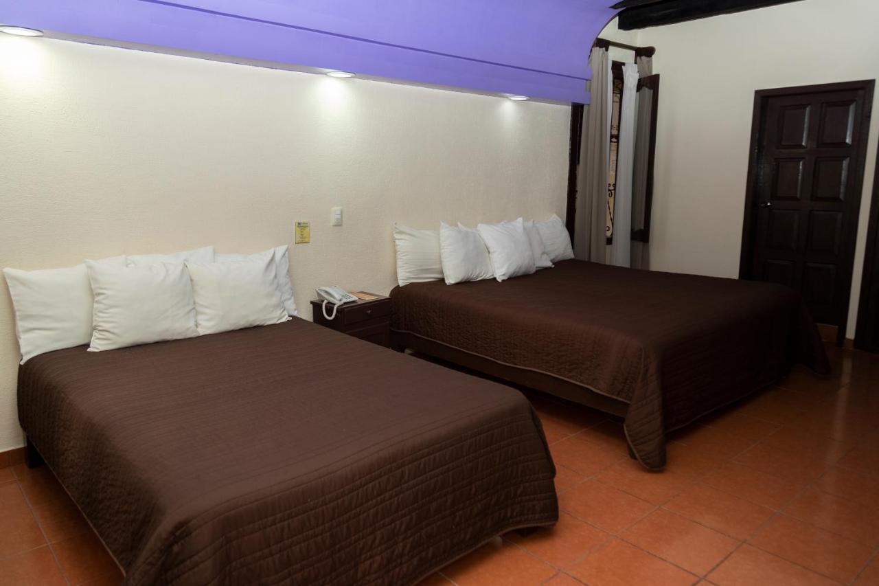 Hotel D'Monica San Cristóbal de Las Casas Exteriör bild