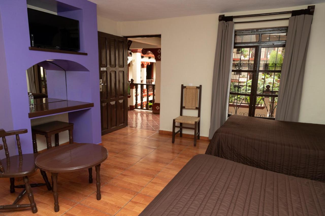 Hotel D'Monica San Cristóbal de Las Casas Exteriör bild