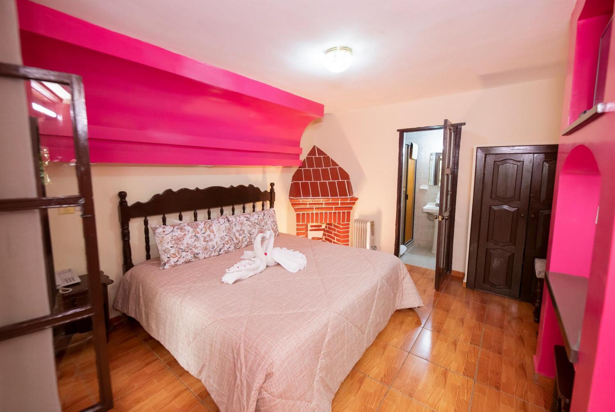 Hotel D'Monica San Cristóbal de Las Casas Exteriör bild