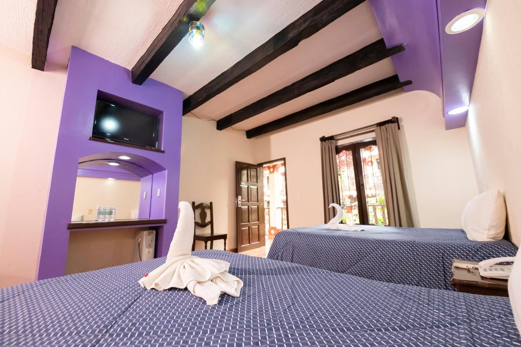 Hotel D'Monica San Cristóbal de Las Casas Exteriör bild